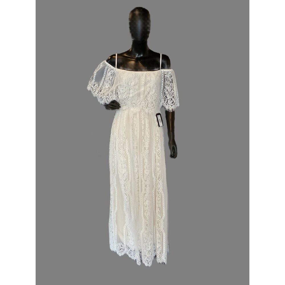 Elegant Off-Shoulder Lace Wedding Dress